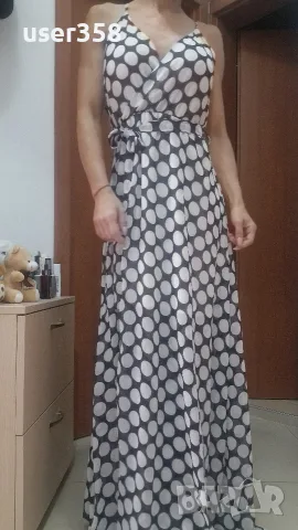 Дълга рокля на точки