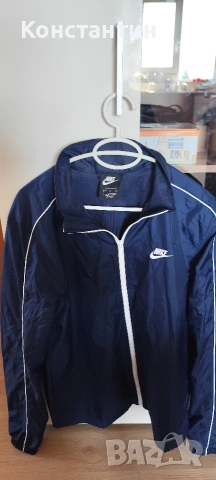 Nike Navy яке горнище размер М, снимка 2 - Спортни дрехи, екипи - 53848129