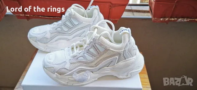 Оригинални маркови дамски сникърси / маратонки SANDRO - 36 номер