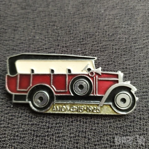 Съветски значки - ретро автомобили, снимка 2 - Колекции - 50847203