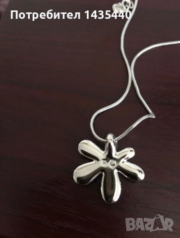 Колие Swarovski в нежно розово, снимка 4 - Колиета, медальони, синджири - 52427590