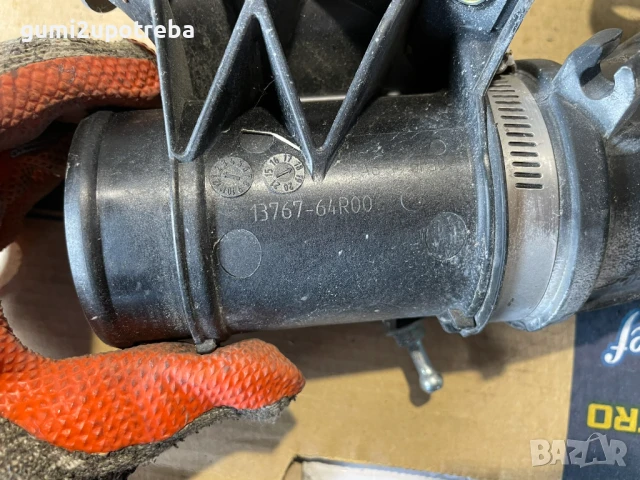 Въздуховодна Тъба 13767-64R00 SUZUKI SX4 S-Cross JY 2018 1.0 Турбо, снимка 2 - Части - 50898418