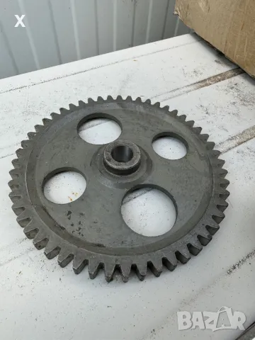 КАМАЗ ЗЪБНО КОЛЕЛО ЗА МАСЛЕНА ПОМПА НОВА ОРИГИНАЛНА 740-1011230-30