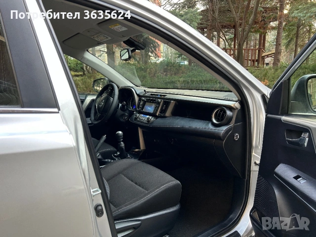 Toyota Rav4 2.0 D-4D, ПЪЛНА СЕРВ. ИСТОРИЯ !!!, снимка 6 - Автомобили и джипове - 53729428