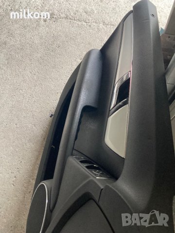 Шофьорска кора за Мерцедес ц класа след 2007 w204 предна лява тапицерия врата, снимка 1