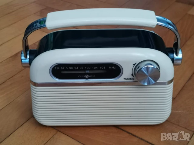 Немско ретро FM/Bluetooth радио, снимка 4 - Радиокасетофони, транзистори - 50602580