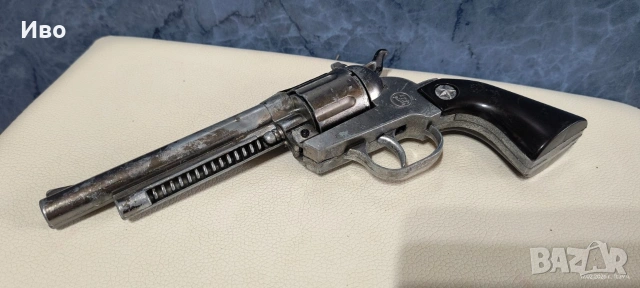 Стар метален револвер с капси Colt Peacemaker , снимка 3 - Колекции - 53507866