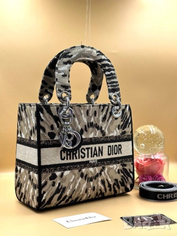 чанти christian dior 23х20см, снимка 12 - Чанти - 51457997