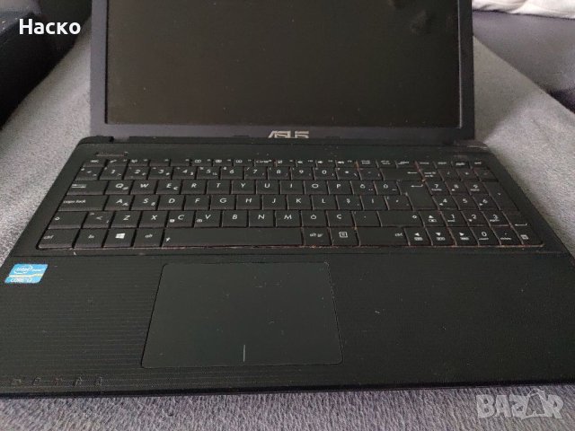Лаптоп Asus x55c за части, снимка 2 - Лаптопи за дома - 41418585