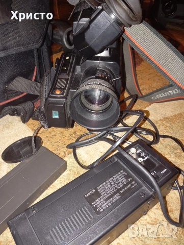 голяма видео камера GRUNDIG., снимка 3 - Камери - 52826694