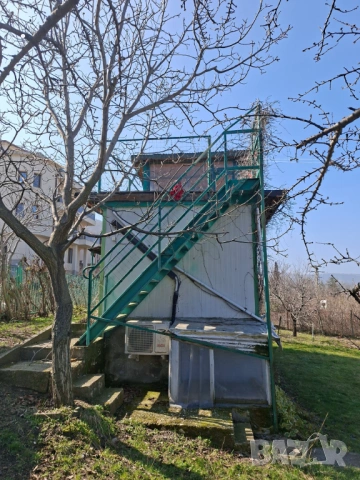 Жилищен фургон от термопанели, снимка 2 - Вили - 53702243