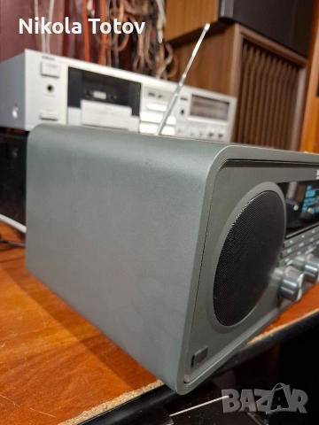 Продава се дизайнерско интернет радио TechniSat DIGITRADIO631. , снимка 5 - Радиокасетофони, транзистори - 53360048