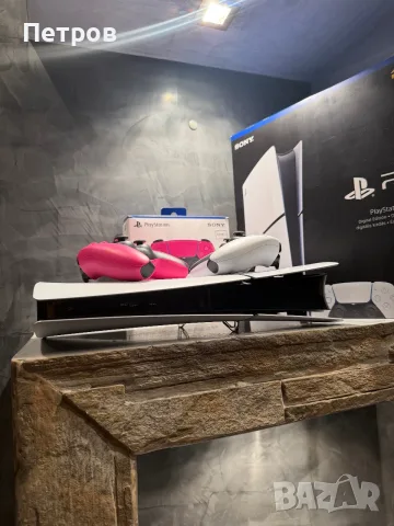 КАТО ЧИСТО НОВ PS5 Digital + 2 джойстика + гаранция, снимка 7 - PlayStation конзоли - 56075577