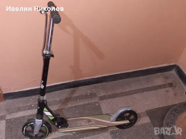 Тротинетка Xootr- със спирачка , снимка 2 - Скутери и тротинетки - 50328886