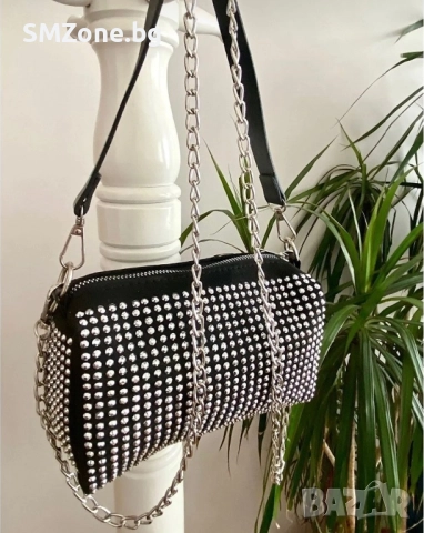 Малка дамска чанта, снимка 3 - Чанти - 51622629
