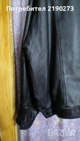Продавам дамско кожено яке пролетно