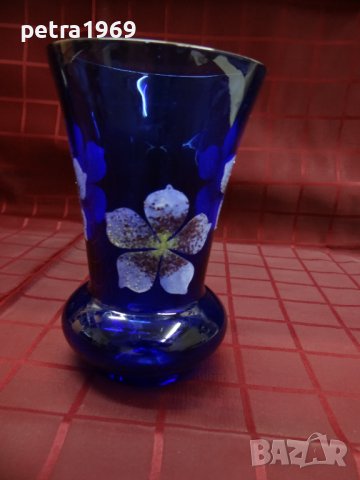 Ваза от синьо стъкло, снимка 2 - Вази - 42187513