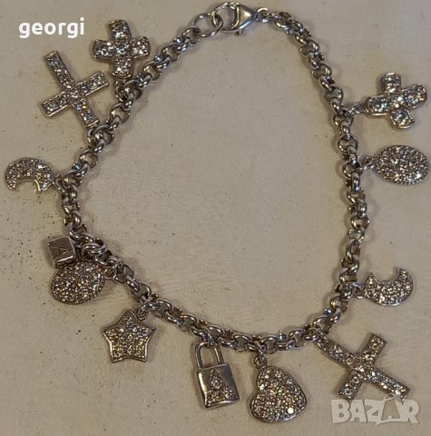 сребърна гривна с талисманчета 