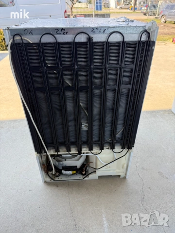 Малък хладилник за вграждане Миеле - Miele, снимка 9 - Хладилници - 53703643