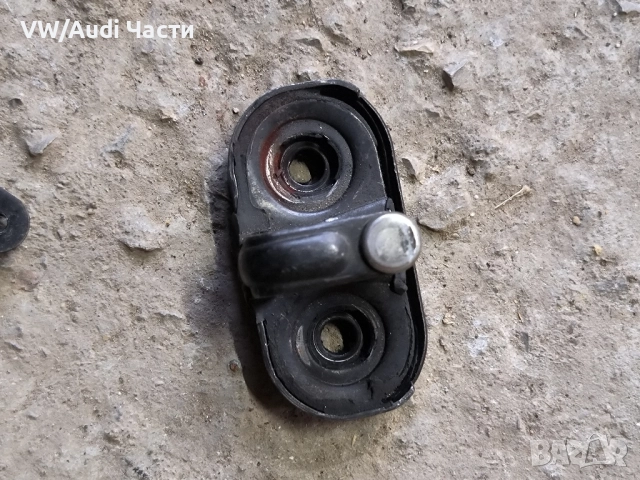 Ключалка механизъм заден капак багажник Голф 5 Пасат Джета VW Golf 5 Passat Touran Jetta 1T0827517