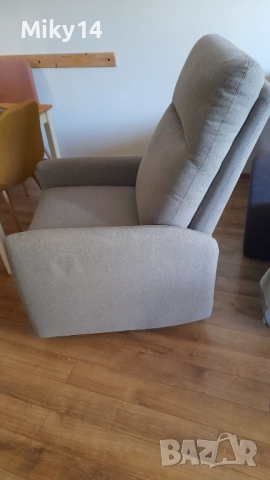 Регулируемо електрическо кресло Vonsild , снимка 8 - Столове - 52415716