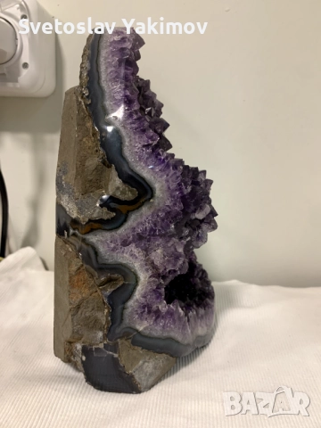 Аметистен Катедрален Кристал /Ествствен/, снимка 8 - Apple iPhone - 51882509