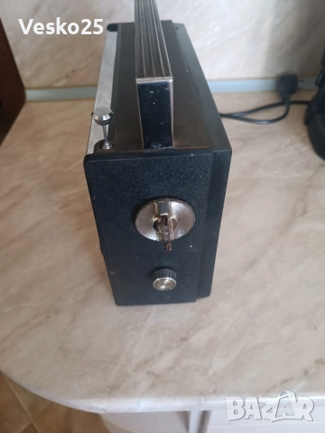 Ретро радио VEF 206, снимка 5 - Радиокасетофони, транзистори - 51754230