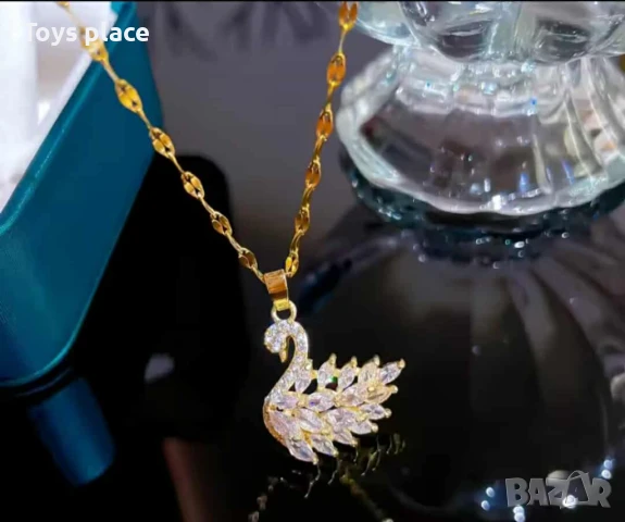 Красиво дамско колие Лебед с кристали 