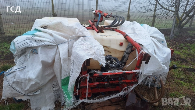 Италианска навесна пръскачка с вместимост 1200 литра., снимка 2 - Селскостопанска техника - 53583121