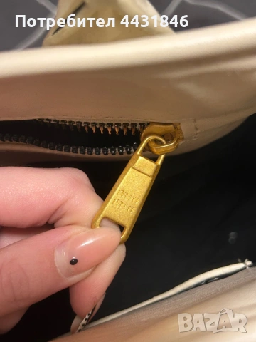 Дамска чанта miu miu, снимка 4 - Чанти - 53712781