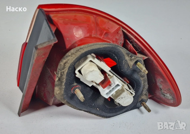 Ляв Стоп Toyota Avensis T22 Комби Тойота Авенсис Т22 1997г-2003г, снимка 2 - Части - 53487160