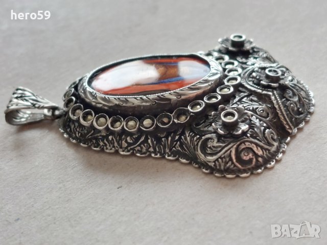 Стар сребърен медальон с порцеланова емайлова икона, снимка 10 - Колиета, медальони, синджири - 44479017