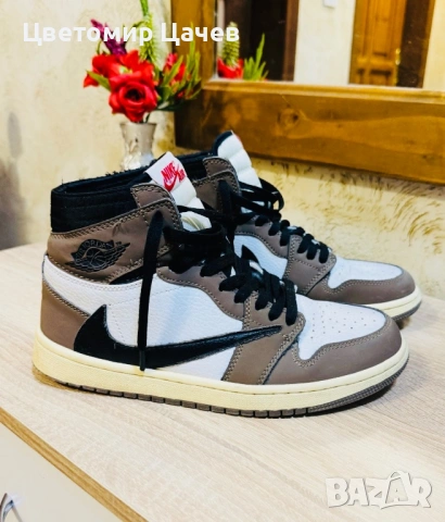 Маратонки Кецове-Найк