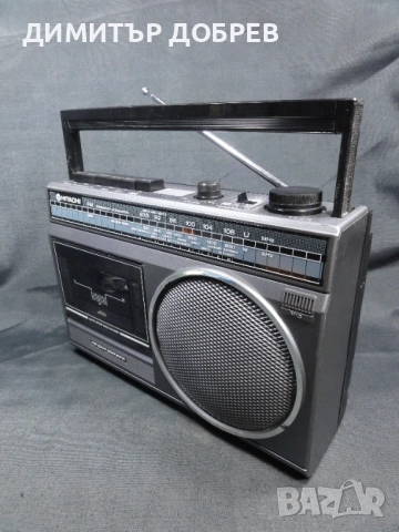 СТАР РЕТРО ТРАНЗИСТОР РАДИО КАСЕТОФОН HITACHI TRK-510E, снимка 2 - Радиокасетофони, транзистори - 53849554
