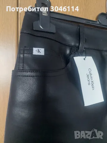 кожена пола Calvin Klein, снимка 2 - Поли - 49243121