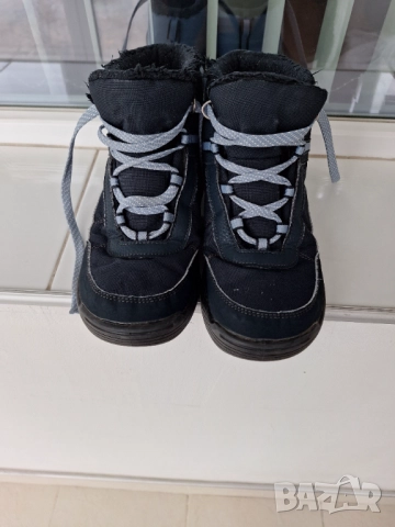 Боти за момче.Номер 37 