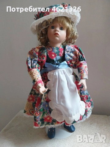 Колекционерска порцеланова кукла Мери Мери, съвсем противоположна, нова, снимка 12 - Декорация за дома - 52043447