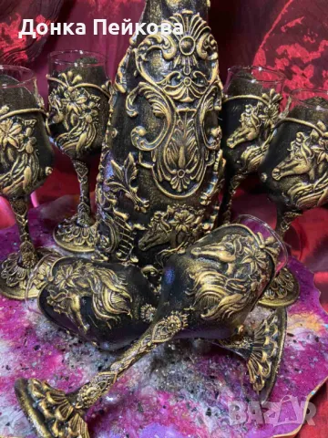 Сервиз за аперитив от шест чаши и бутилка в злато, снимка 4 - Сервизи - 47658060