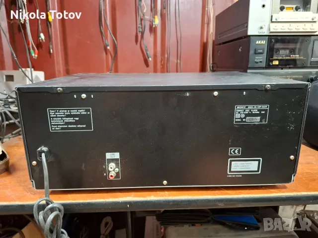 Продава се compact disk player Sony CDP-CX571. , снимка 6 - Ресийвъри, усилватели, смесителни пултове - 55945086