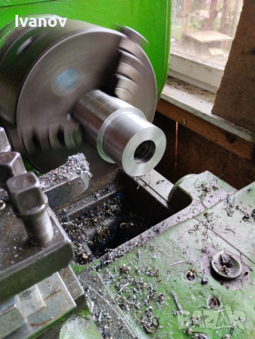 Изработване на детайли на струг