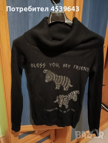 Дамски пуловер с поло яка със слончета