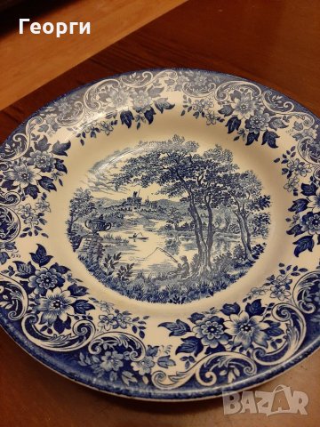 Дълбока чиния порцеланова, снимка 1