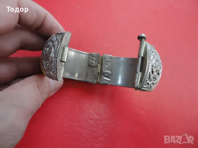 Страхотна гривна бронз и рог 3, снимка 6 - Гривни - 49108983