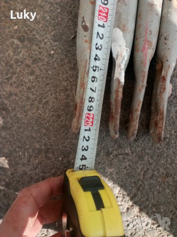 Продавам 4 бр.метални пръчки от(за) скеле.Обявената цена е за всичките., снимка 2 - Други инструменти - 44412336