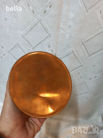 Красива малка медна кана с капак, ръчно изработена, височина 18 см. , снимка 5 - Антикварни и старинни предмети - 52771818