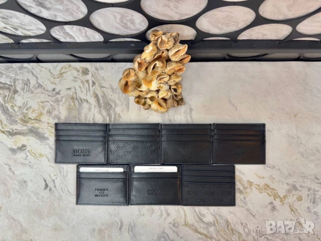 визитници hugo boss gucci coach mcm, снимка 2 - Портфейли, портмонета - 50983198