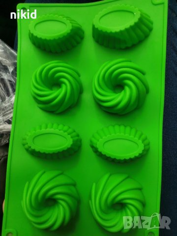 8 мини кексче кексчета и лодки тарталети силиконов молд за кошнички мъфини бонбони, снимка 1 - Форми - 40768002