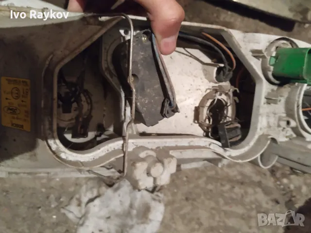 Комплект фарове за Ford Fiesta 5, 1999г , 0301049601 , снимка 5 - Части - 47538959