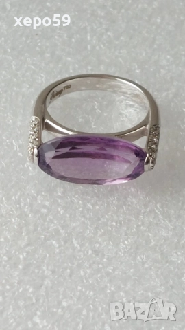 Прекрасен фирмен дизайнерски златен 18к пръстен с аметист и 26 диаманта(Poiray Paris) бяло злато