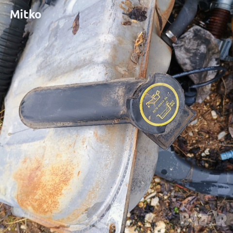 Гърловина Масло + Капачка За Форд Транзит 2.4ТДДИ 2002г. / Ford Transit 2.4TDDI 2002y